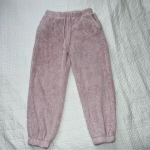 Derek Heart Women’s Faux Fur Plush Pants
• Size Medium 
• Pink